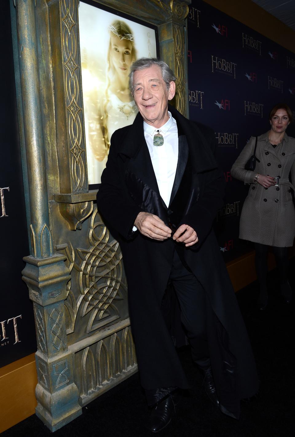 "The Hobbit: An Unexpected Journey" New York Premiere Benefiting AFI - Red Carpet And Introduction