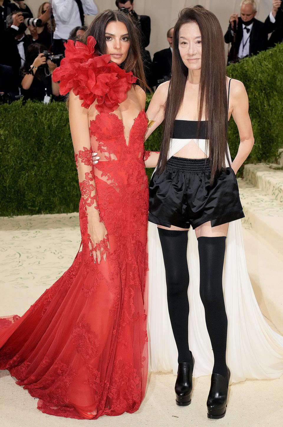 Emily Ratajkowski and Vera Wang