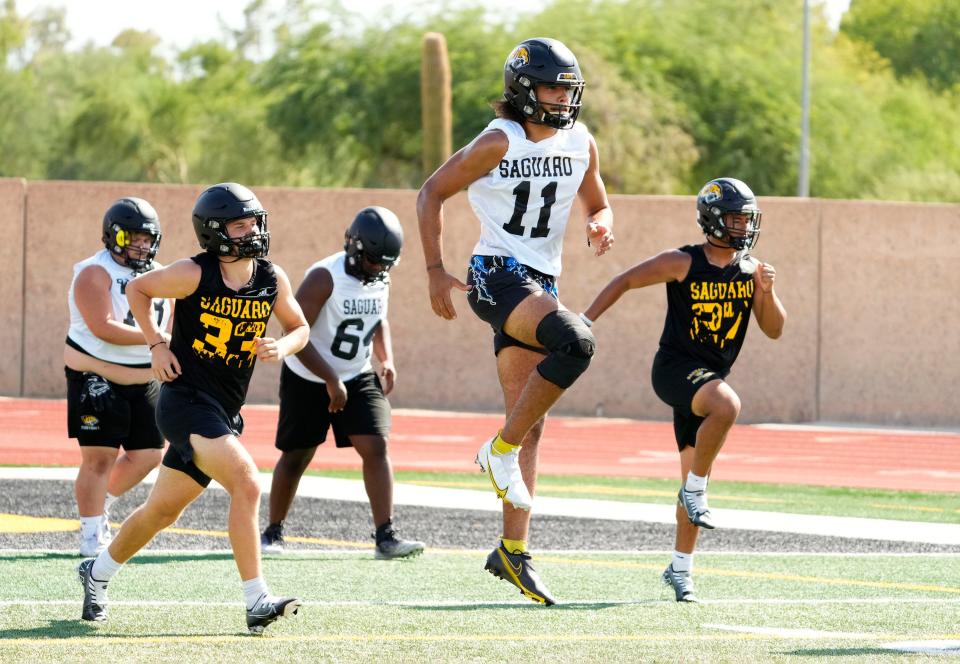 Aug 8, 2022; Scottsdale, Arizona, USA;  Saguaro High wide receiver Deric English (11) during practice at Saguaro High School.