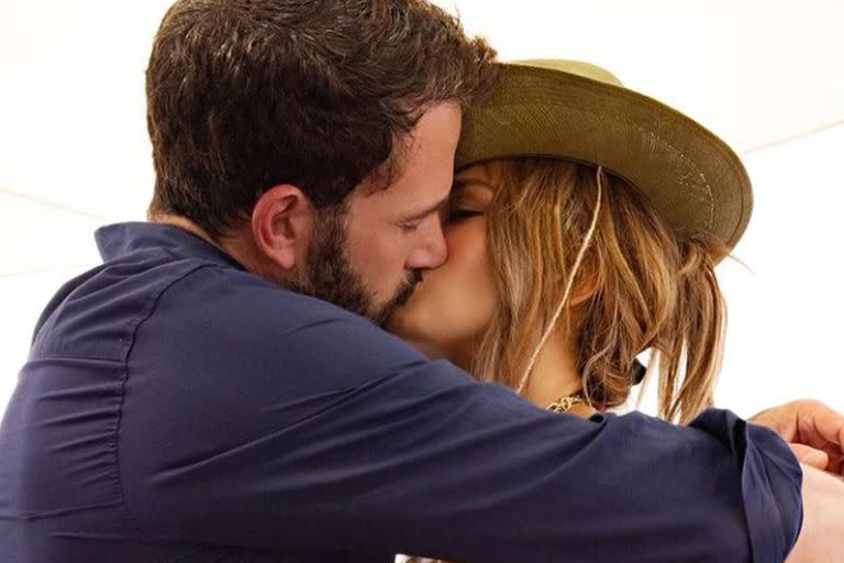 Ben Affleck y Jennifer Lopez, la foto que publicó ella para confirmar la reconciliación de la pareja