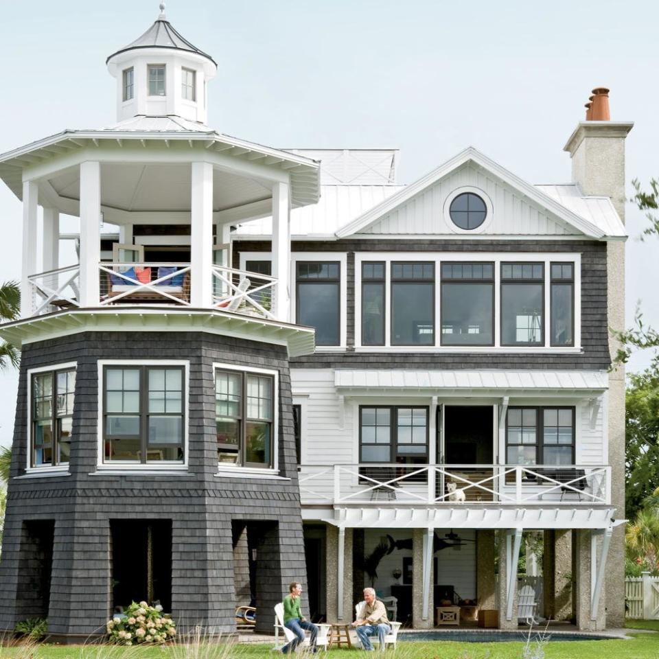 Tour This Lighthouse-Inspired Home