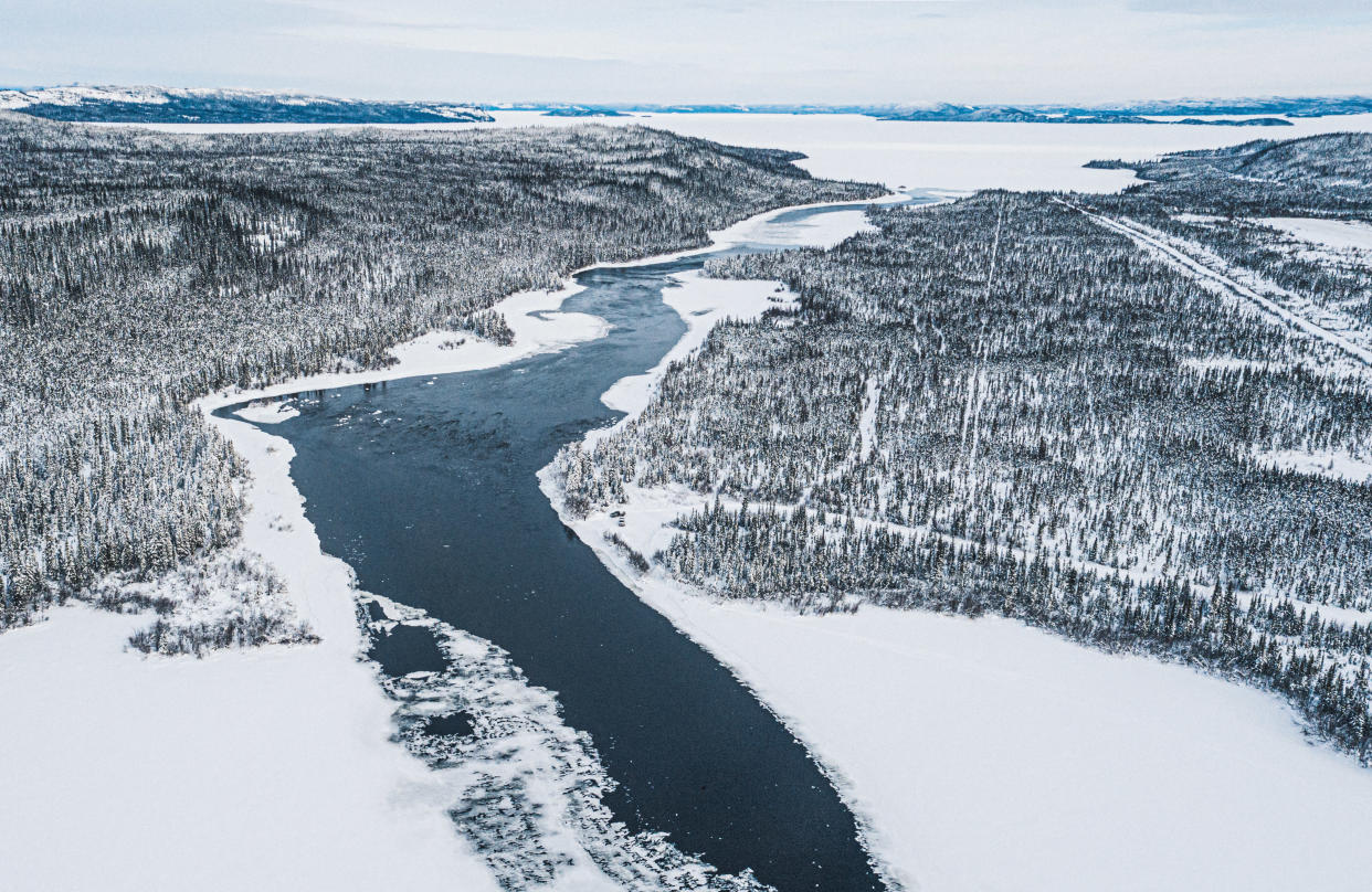 Lake trout, whitefish and ciscoes can be found in Snowdrift River, southeast of Łuts&euml;l K&rsquo;&eacute;. It feeds into The Kálı̨ka Tué (Stark Lake) and then into Tu Nedh&eacute; (Great Slave Lake). (Photo: Angela Gzowski for HuffPost)