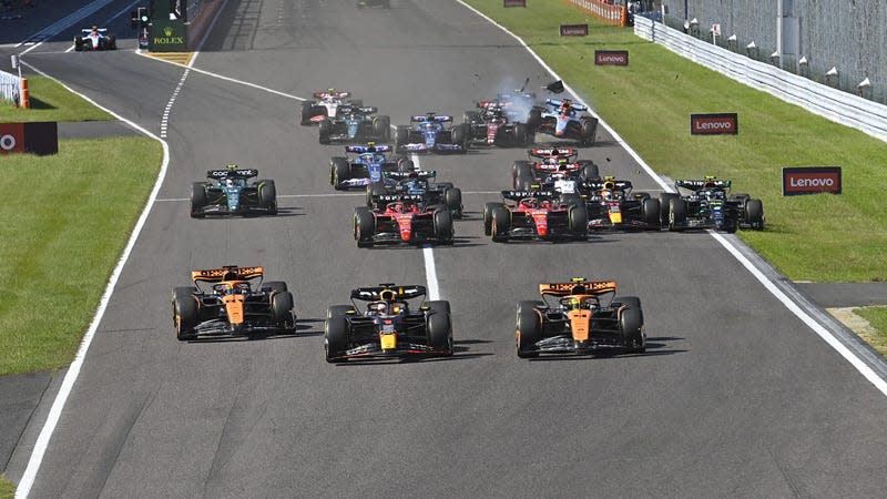The start of the 2023 Japanese Grand Prix as the field races to the first corner