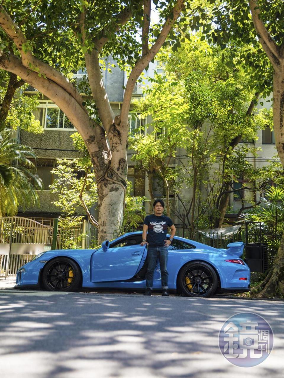 這台搶眼的「Baby Blue」911 GT3偶爾會在富錦街出沒，可遇而不可求。