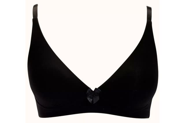 Brastop  D-K Cup Experts Since 2003 on X: Bra Myth: Padded bras make your  boobs look bigger ❌ FALSE! A correctly fitted foam lined bra (not a  graduated push-up bra) won't