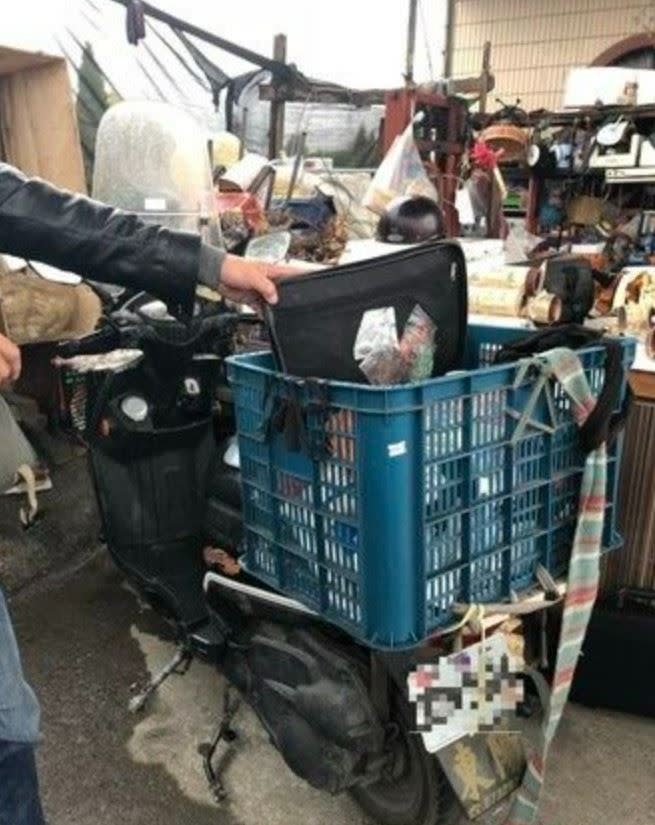 檢警等相關單位前往林男住處搜索。（圖／翻攝畫面）