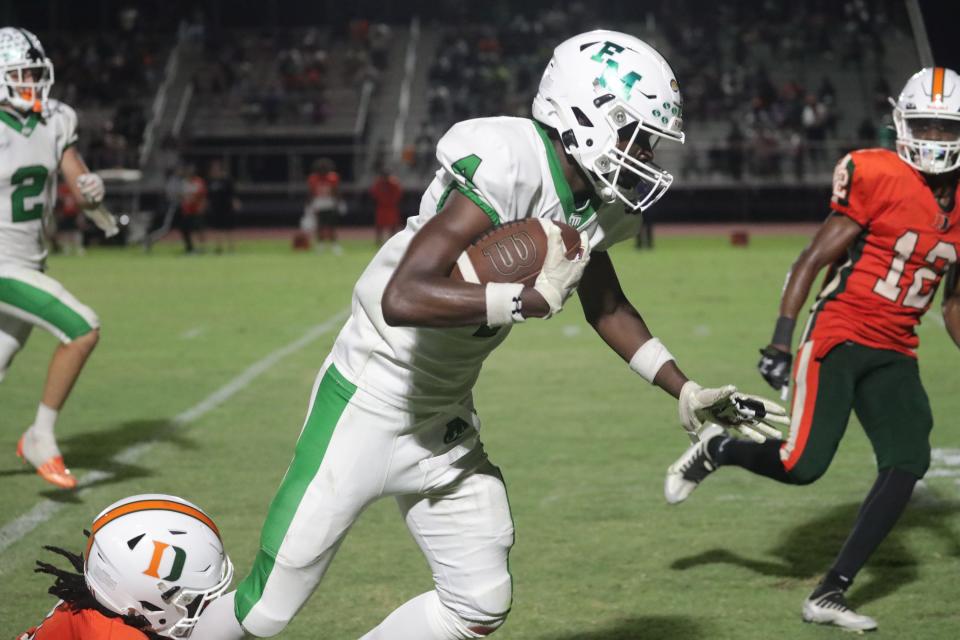 Fort Myers and Dunbar face off in a high school football matchup on Friday, Sept. 15, 2023, at Dunbar High School. Dunbar won 40-39 in double overtime.