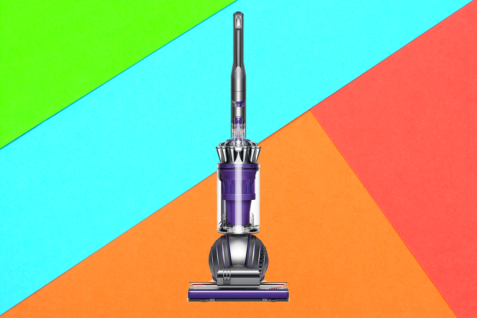 Save $134 on this Dyson! (Photo: Amazon)