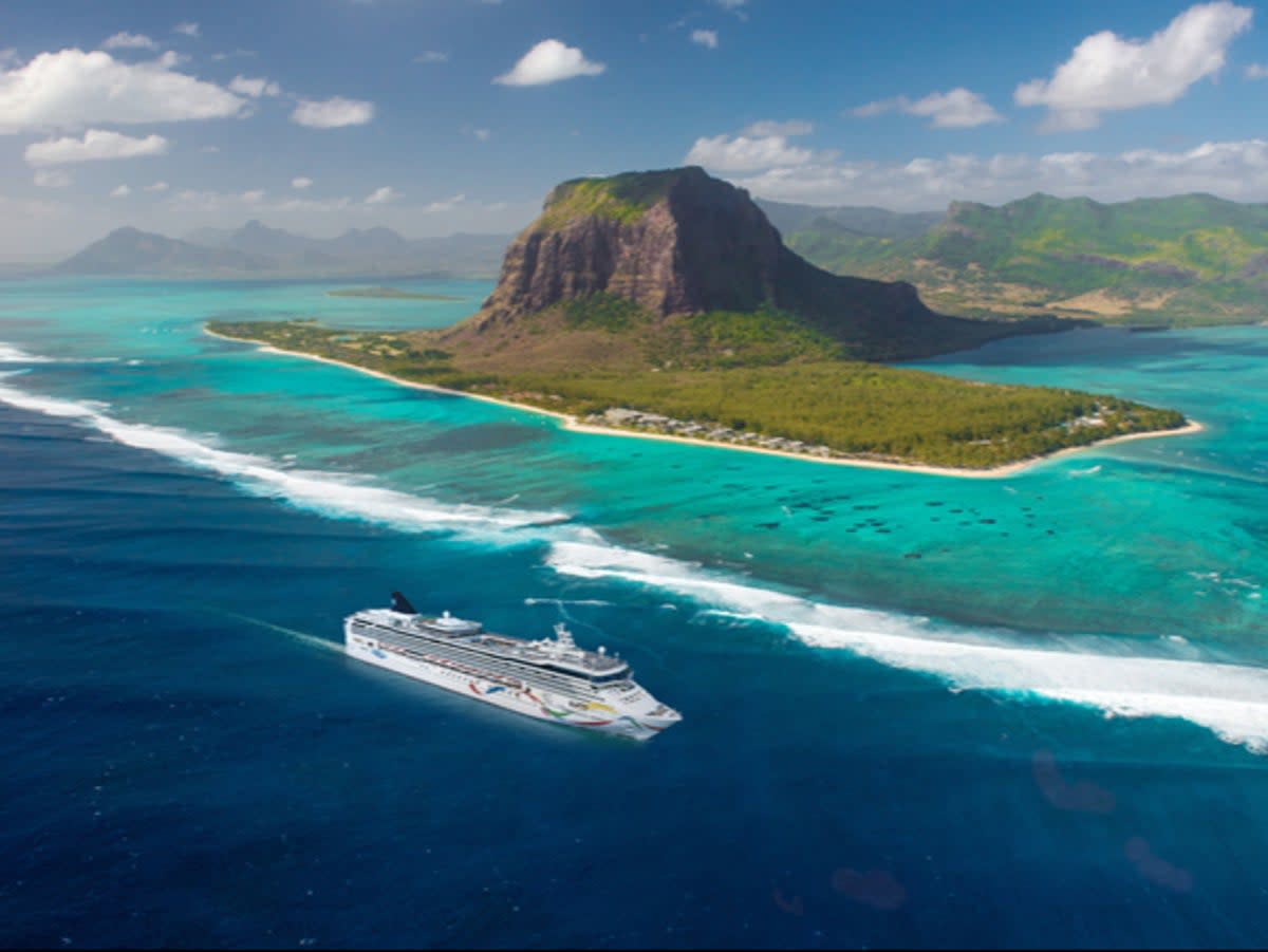 Sailing by: Norwegian Dawn off the coast of Mauritius  (Getty Images/iStockphoto)