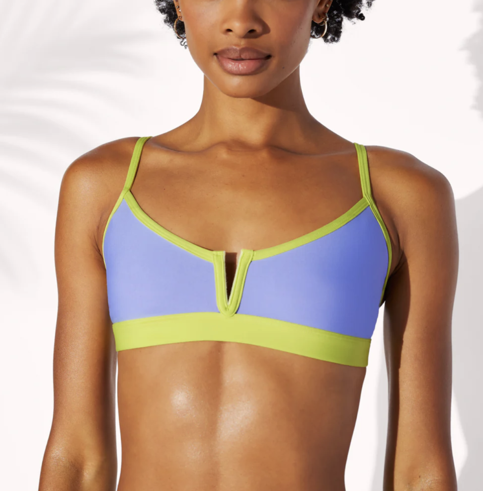 16) V-Wire Bikini Top