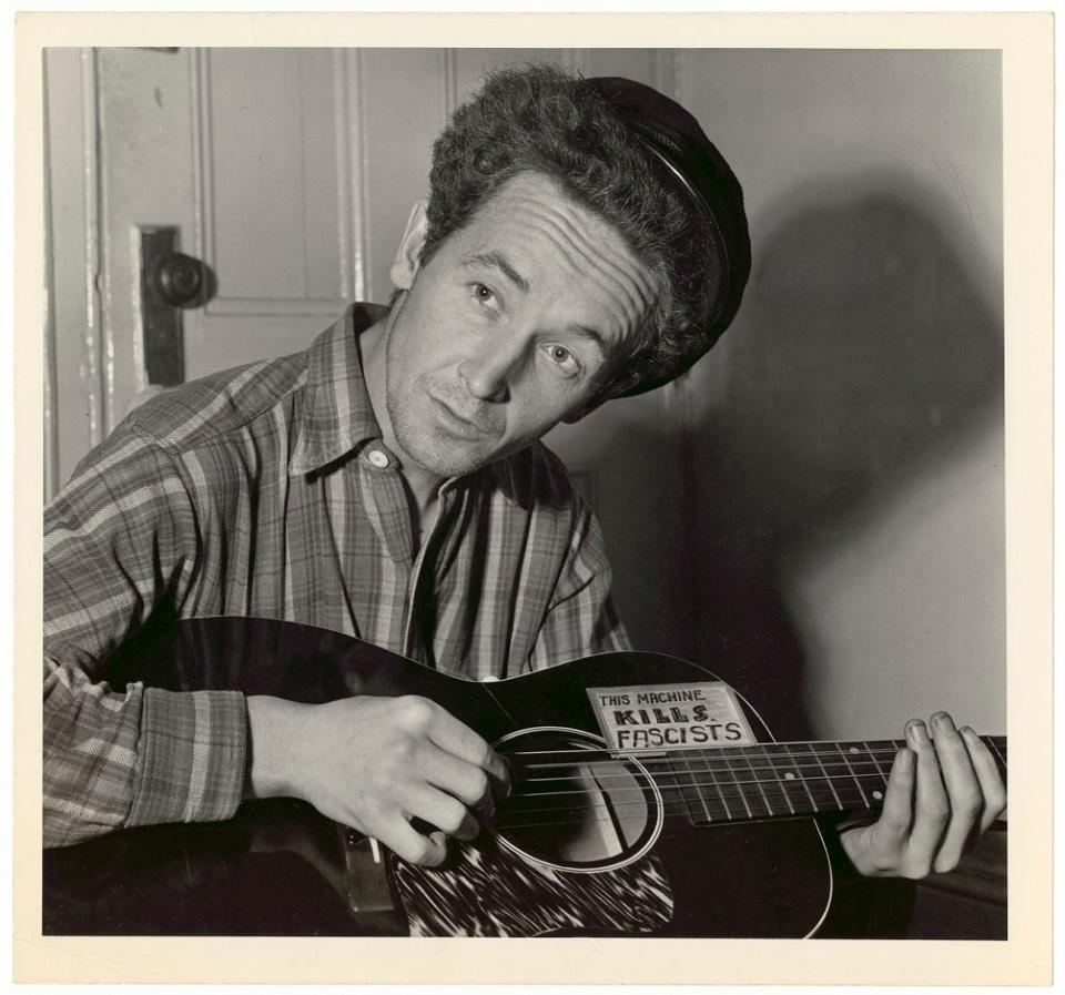 Al Aumuller image of Woody Guthrie, 1943.