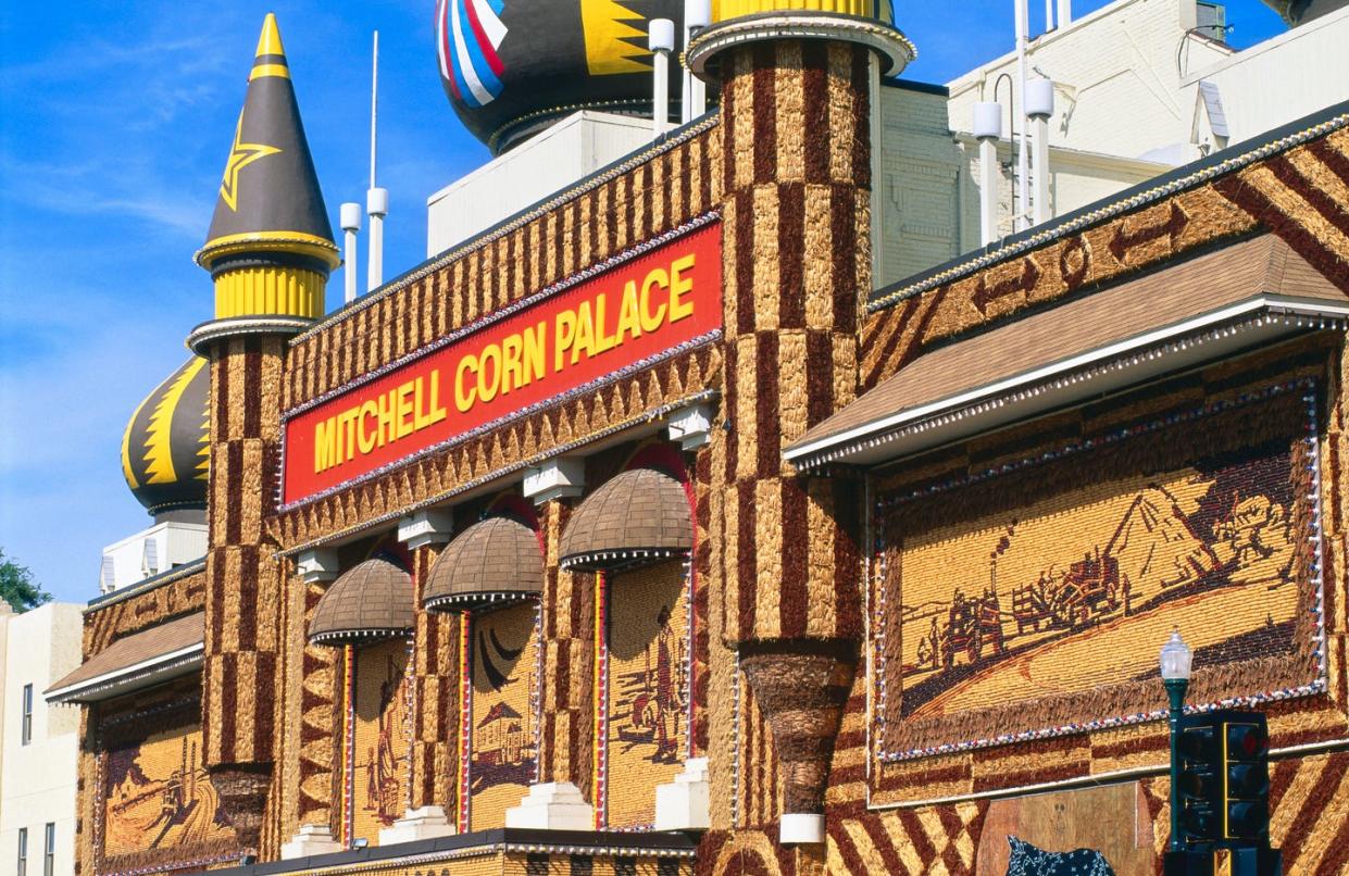 oldest roadside attractions mitchell corn palace