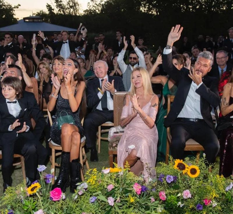 Las fotos inéditas de la boda de Coti y Cande Tinelli