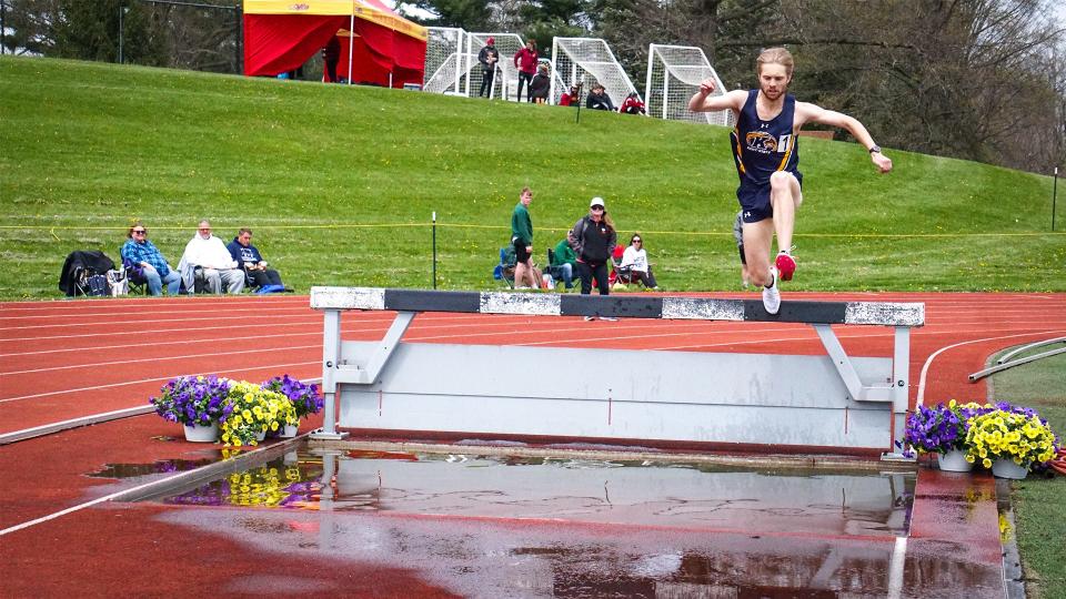 Kent State senior Nick Stricklen competes in the steeplechase at last month's Ashland Alumni Open.