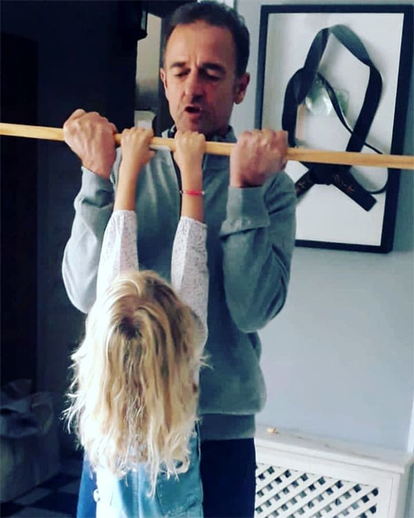 Alessandro Lequio entrena con su hija