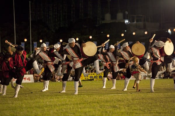 ▲全島EISA太鼓舞祭，是沖繩縣內最盛大的EISA祭典。（圖/©OCVB）