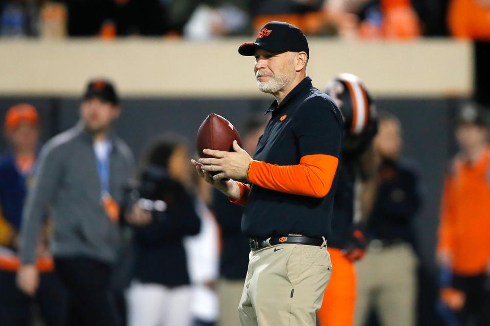 Replacing defensive coordinator Jim Knowles, who is leaving for Ohio State, won't be easy for Oklahoma State.