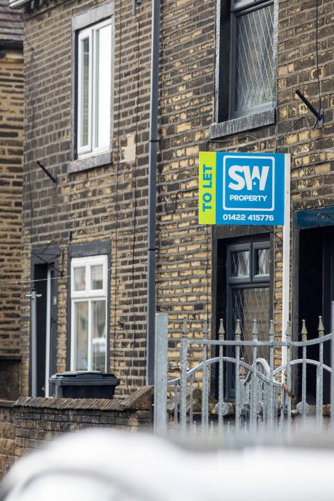 House to let sign on a home in Northowram near Halifax, West Yorkshire , UK as the cost of private renting reaches record highs.Credit: Windmill Images/Alamy Live News