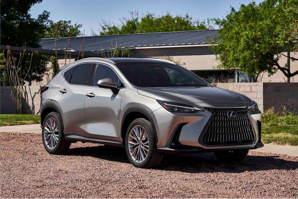 The 2022 Lexus NX 350h hybrid SUV.