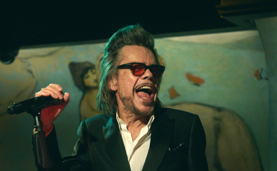 En esta imagen proporcioanda por Showtime David Johansen en "Personality Crisis: One Night Only" un documental dirigido por Martin Scorsese y David Tedeschi, que se estrena el 14 de abril en Showtime. (Showtime vía AP)