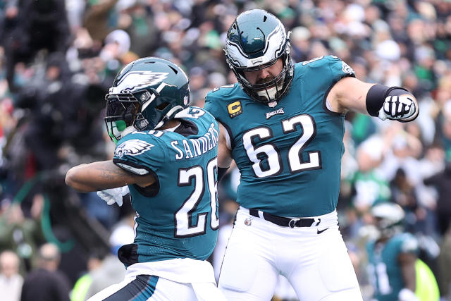 Jason Kelce adds to Hall of Fame resume on Miles Sanders' two first-half  touchdowns