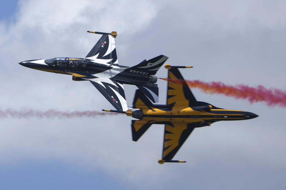 South Korea's Air Force's Black Eagles performs during first day of Singapore Airshow in Singapore, Tuesday, Feb. 20, 2024. (AP Photo/Vincent Thian)