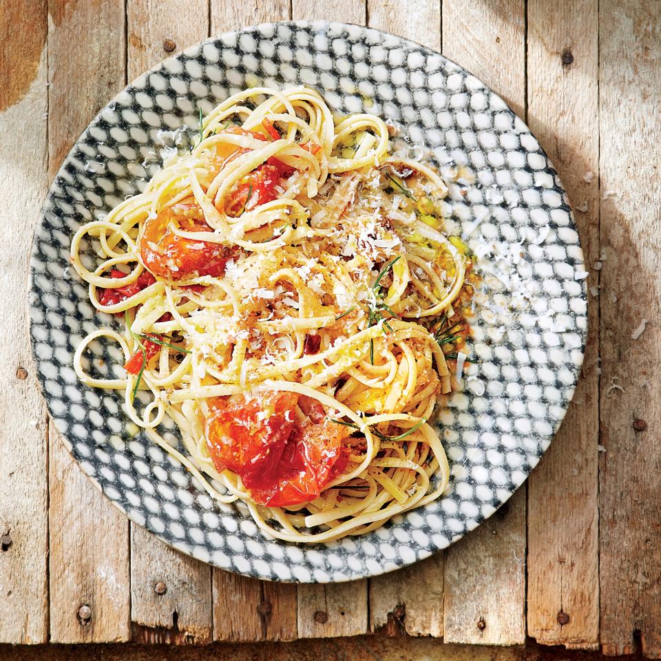 Linguine with Burst Tomatoes and Chiles