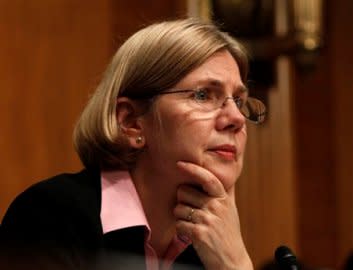 Elizabeth Warren conducts a 2009 TARP hearing.