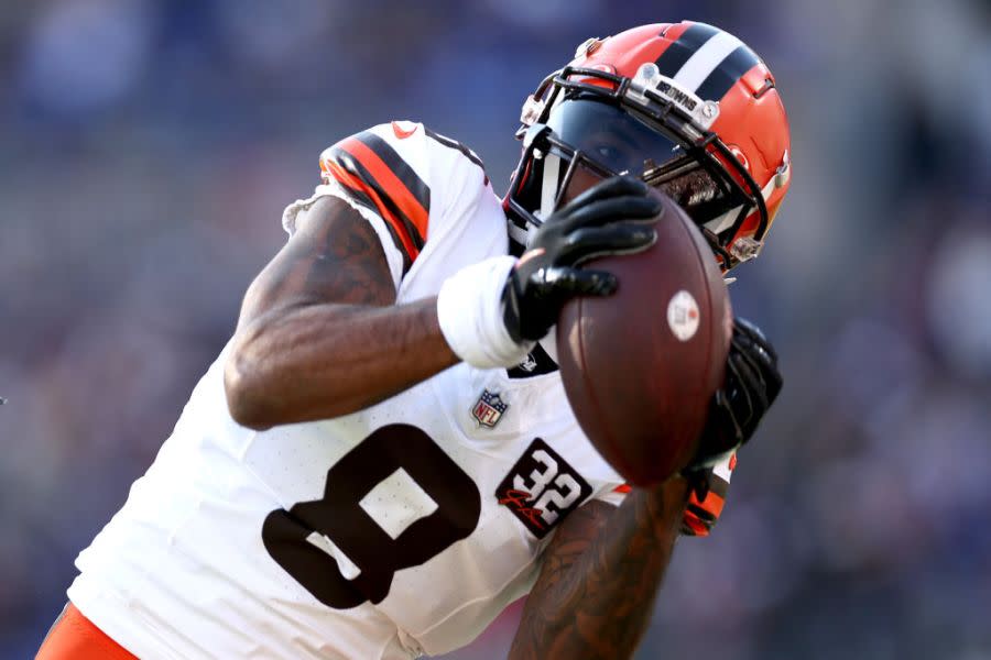 BALTIMORE, MARYLAND – NOVEMBER 12: Elijah Moore #8 of the Cleveland Browns catches a pass against the Baltimore Ravens during the second quarter at M&T Bank Stadium on November 12, 2023 in Baltimore, Maryland. (Photo by Scott Taetsch/Getty Images)