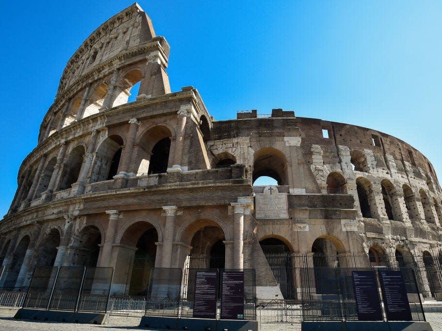 colosseum rome italy tourism