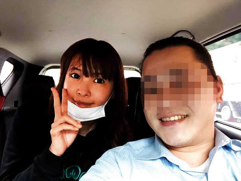 Uber司機秀出和Makiyo的合照，讚賞在眾藝人中，只有她樂意合照。（圖／讀者提供）