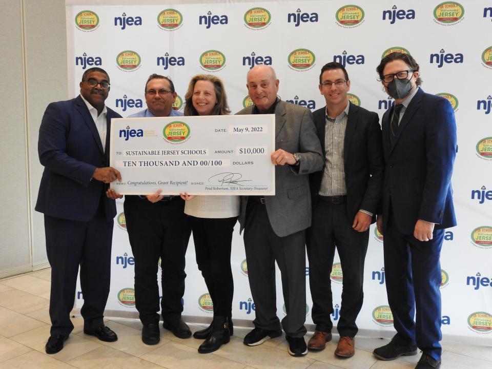 (Left to right): Michael Rollins, NJEA, Don Race of Readington, facilities manager, Dr. Kristen Higgins, Three Bridges School Principal, David Livingston of Readington and Bioswale Project Lead, Jason Bohm of Readington, business administrator, and Randall Solomon, Sustainable Jersey Schools.