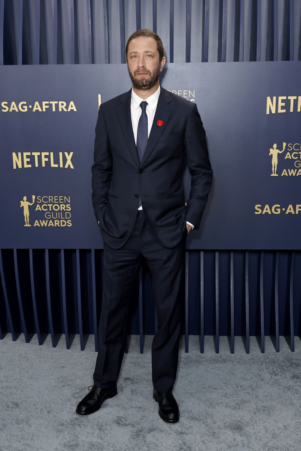 los angeles, california february 24 ebon moss bachrach attends the 30th annual screen actors guild awards at shrine auditorium and expo hall on february 24, 2024 in los angeles, california photo by frazer harrisongetty images