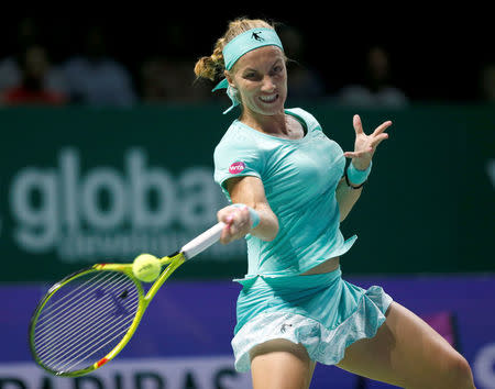 Tennis - Singapore WTA Finals Round Robin Singles - Singapore Indoor Stadium, Singapore - 26/10/2016 - Svetlana Kuznetsova of Russia in action against Karolina Pliskova of the Czech Republic REUTERS/Edgar Su