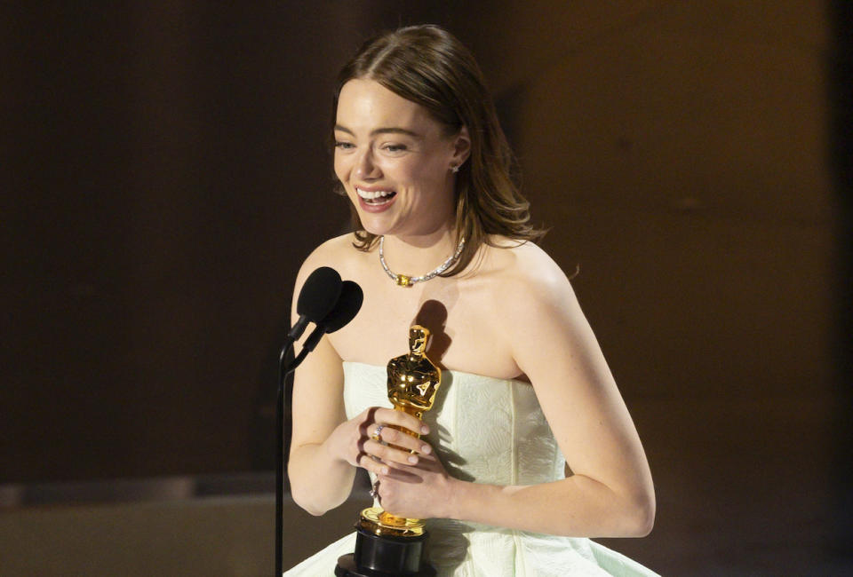 Oscars 2025 Emma Stone Wins Best Actress for Poor Things Yahoo Sports