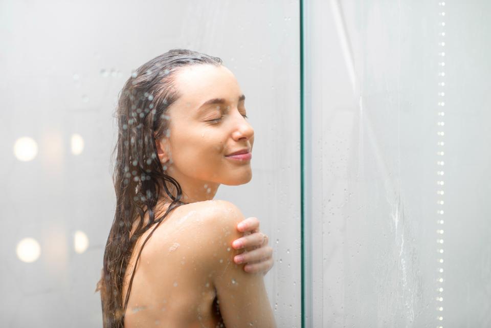 <p> ▲適合的香氛沐浴能一掃難聞的體味。（圖／Shutterstock）</p>
