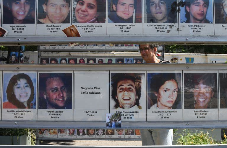 El espacio de memoria reglamentado por ley permite un homenaje a las víctimas y sobrevivientes del incendio del boliche República Cromañón, ubicado en el barrio porteño de Balvanera, donde hace 19 años murieron 194 jóvenes y hubo casi 1.500 heridos.