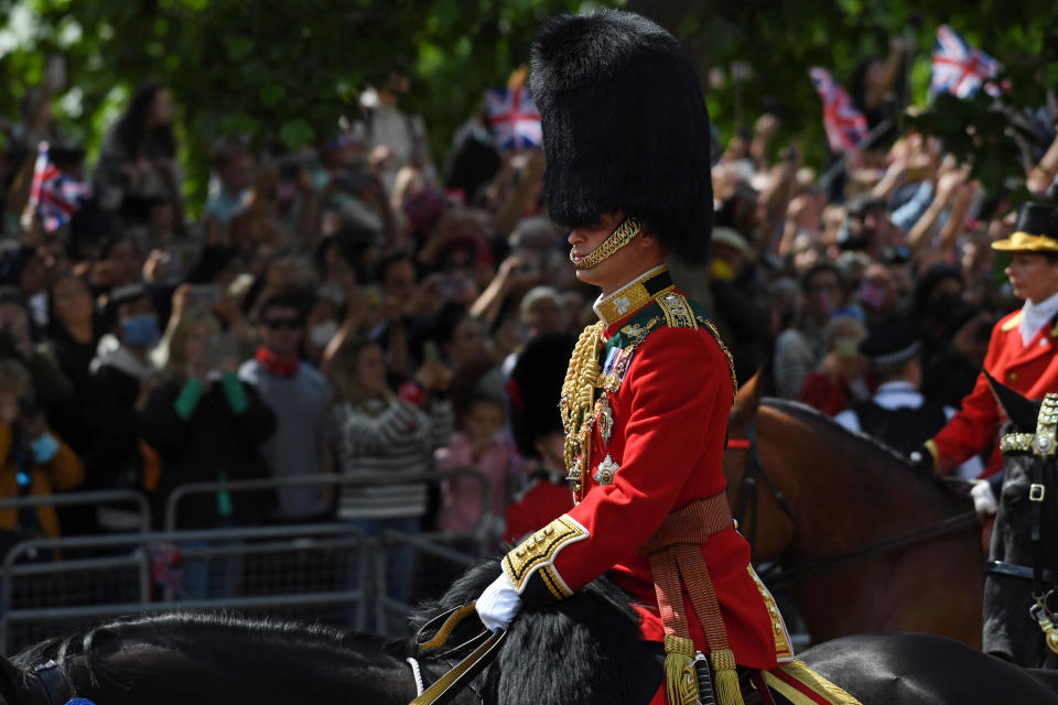 LONDON, ENGLAND - JUNE 02:  Prince William, Duke of Cambridge and Prince Charles during the Trooping the Colour parade  on June 02, 2022 in London, England. The Platinum Jubilee of Elizabeth II is being celebrated from June 2 to June 5, 2022, in the UK and Commonwealth to mark the 70th anniversary of the accession of Queen Elizabeth II on 6 February 1952.  (Photo by Chris J Ratcliffe/Getty Images)