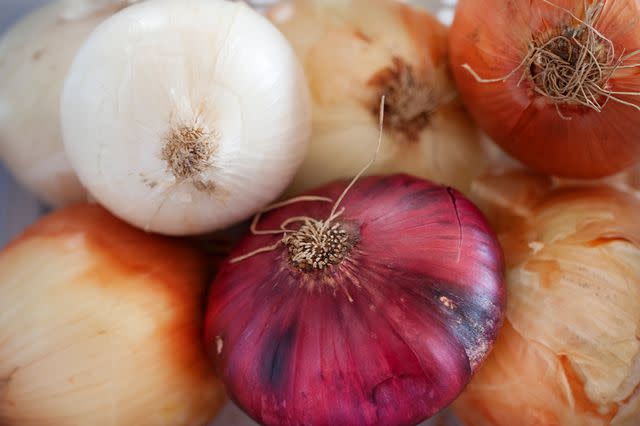 Here's What You Can Substitute For Shallots