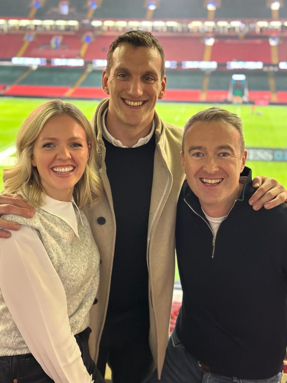 Seat Unique’s Phillipa Hicks and Robin Sherry with Sam Warburton (Handout)