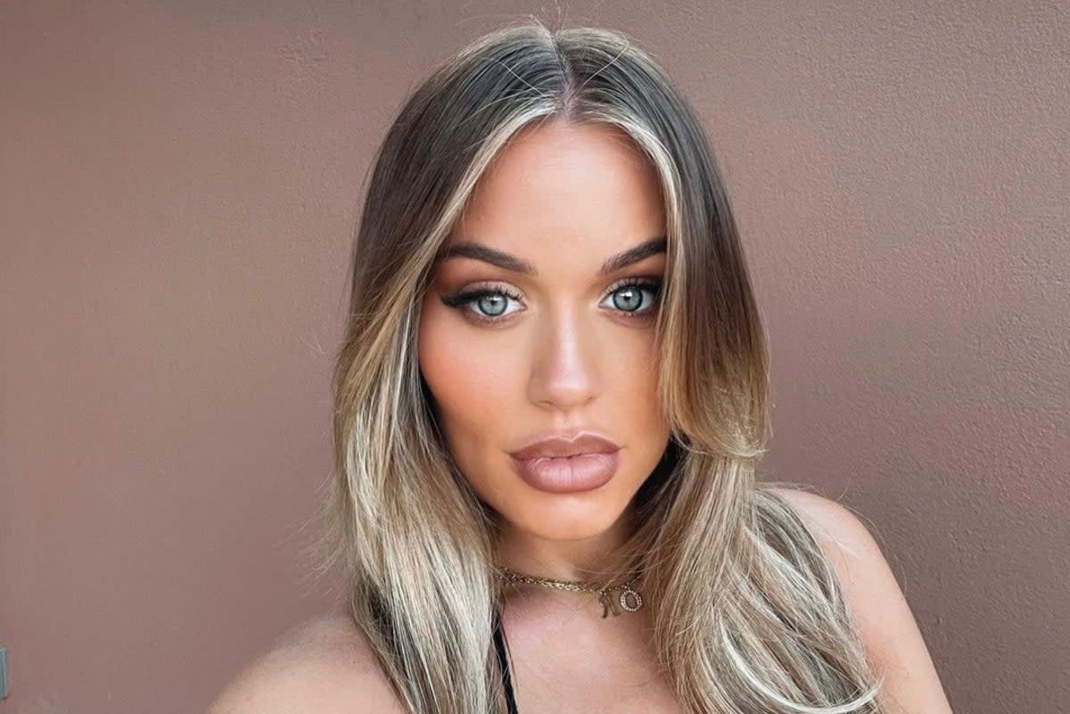 Lottie Tomlinson has opened up about dealing with the pain of losing her mum and sister just a few years apart (Instagram / Lottie Tomlinson)