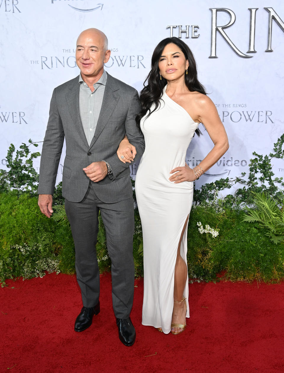 Jeff Bezos and Lauren Sanchez arrive at the Los Angeles premiere of the Prime Video series "Lord of the Rings: The Rings of Power" held at The Culver Studios on August 15, 2022 in Los Angeles, California