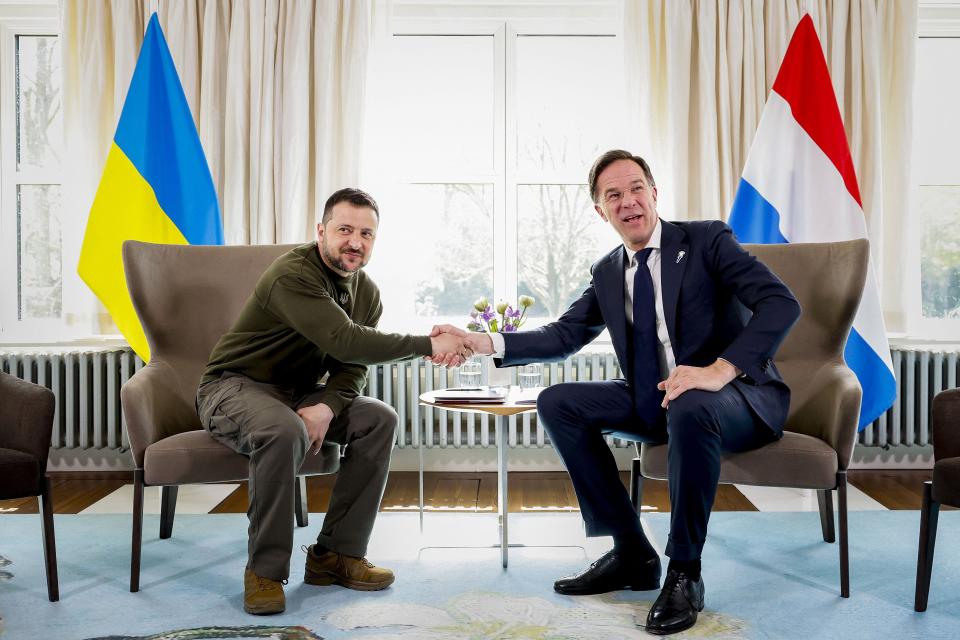 Ukrainian president Volodymyr Zelenskyy and Dutch Prime Minister Mark Rutte