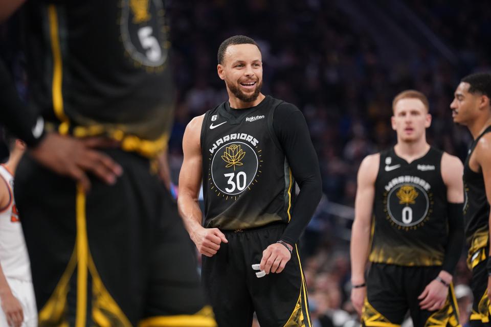 Golden State Warriors guard Stephen Curry (30) stands on the foul line before shooting a free throw against the Phoenix Suns in the second quarter at the Chase Center in San Francisco on March 13, 2023.