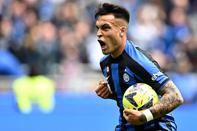 Lautaro Martínez es el capitán de Inter, uno de los cuatro equipos que busca coronarse 