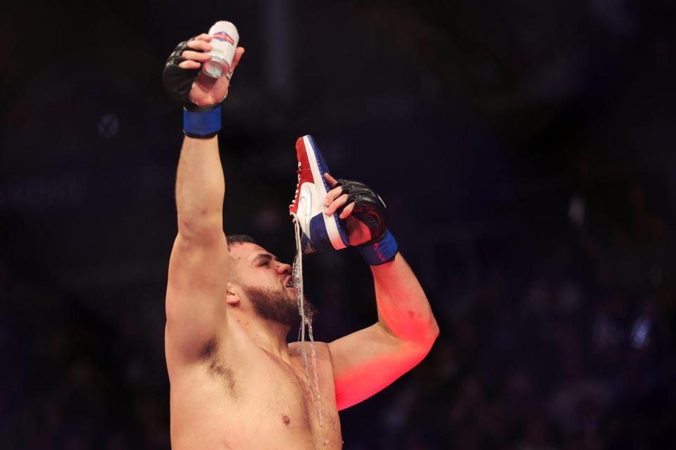 Tai Tuivasa celebrates after knocking out Derrick Lewis (Getty Images)