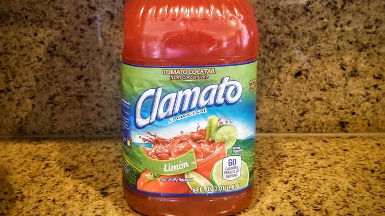 Clamato limon bottle