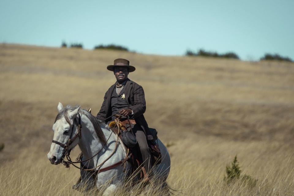 Bass Reeves (David Oyelowo) streift durch die Wildnis. (Bild: 2023 101 Studios Inc. / Emerson Miller / Paramount)