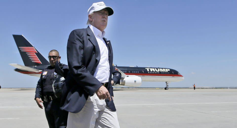 <p>Aunque el presidente Trump es su actual propietario, antes el avión tuvo otros. </p>