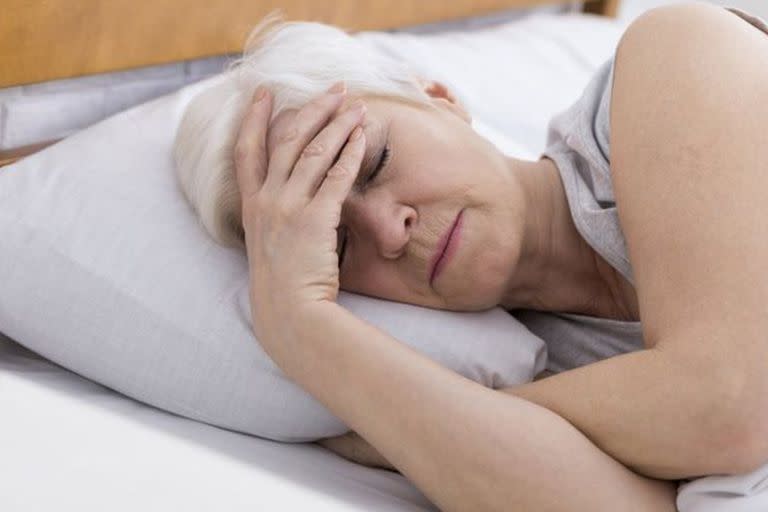 Las mujeres posmenopáusicas también tienen mayor riesgo de desarrollar apnea obstructiva del sueño